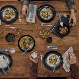 Столовий набір Victorinox SWISS MODERN Table 6.9096.11W2.24