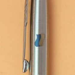 Ручка шариковая Parker JOTTER UKRAINE Stainless Steel CT BP Флаг сине-желтый на колпачке