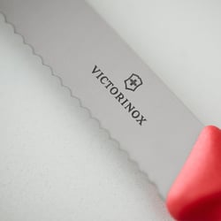 Набір серейторних ножів 11 см для томатів Victorinox SWISS CLASSIC (2 ножі) 6.7831.2C1