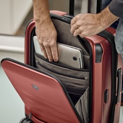 Чемодан Victorinox Travel SPECTRA 3.0/Victorinox Red 611754 (Маленький)