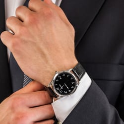 Чоловічий годинник Seiko CLASSIC SUR305P1