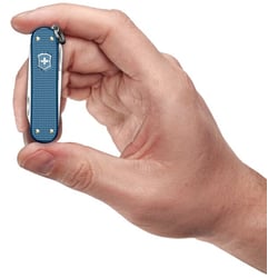 Лимитированный складной нож 58мм Victorinox CLASSIC SD Glacial Blue 0.6221.L26