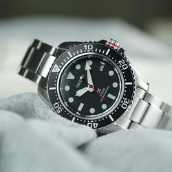 Чоловічий годинник Seiko PROSPEX Solar Diver's SNE589P1