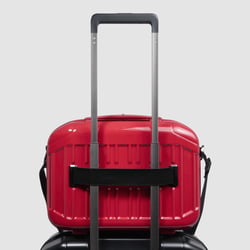 Б'юті-кейс Piquadro PQ LIGHT (PQL) Cherry Red BY6703PQL_R2