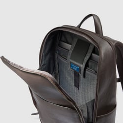 Рюкзак для ноутбука 15,6″ Piquadro BLACK SQUARE (B3) Black CA6503B3_N