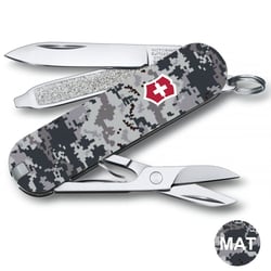 Складаний ніж 58 мм Victorinox CLASSIC SD ARMY Піксель синій з червоним Логотипом 0.6223.3.W3943pw