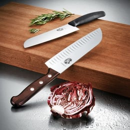 Ніж-сантоку 17 см Victorinox WOOD Santoku 6.8520.17G